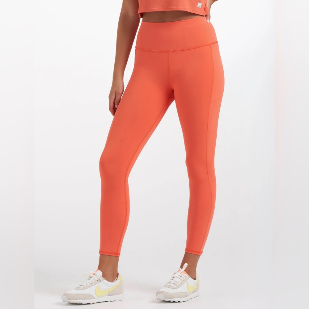 Vuori Pocket Studio Legging (Grapefruit)